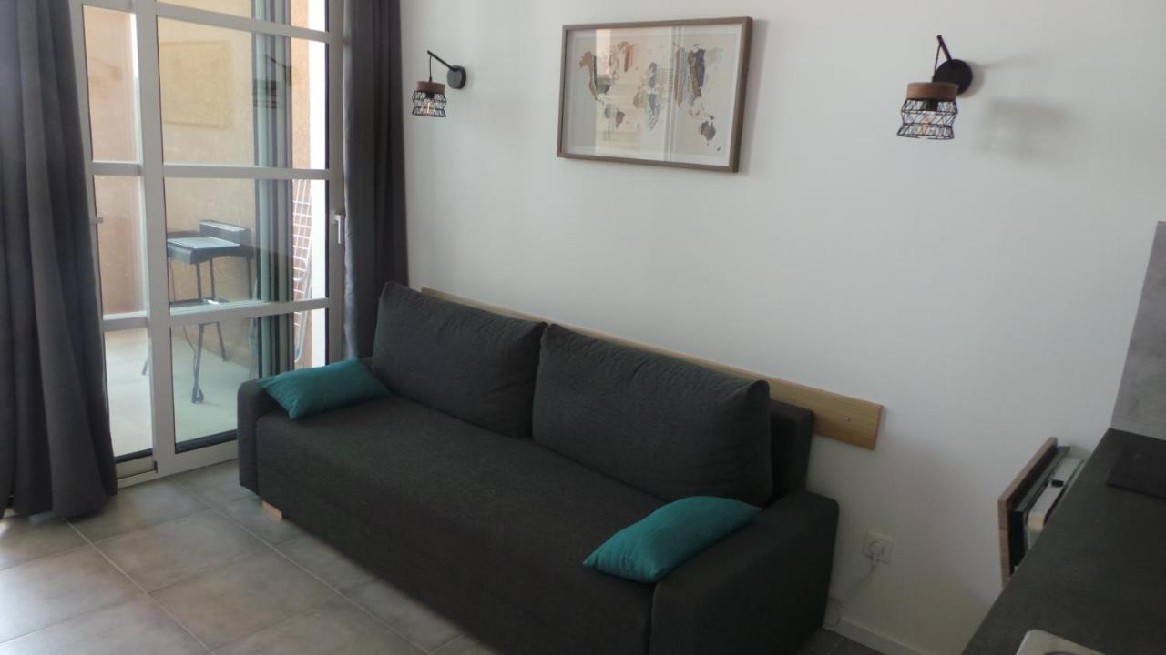 Appartements Modernes Vue Mer A Cap Esterel Сен-Рафаель Екстер'єр фото